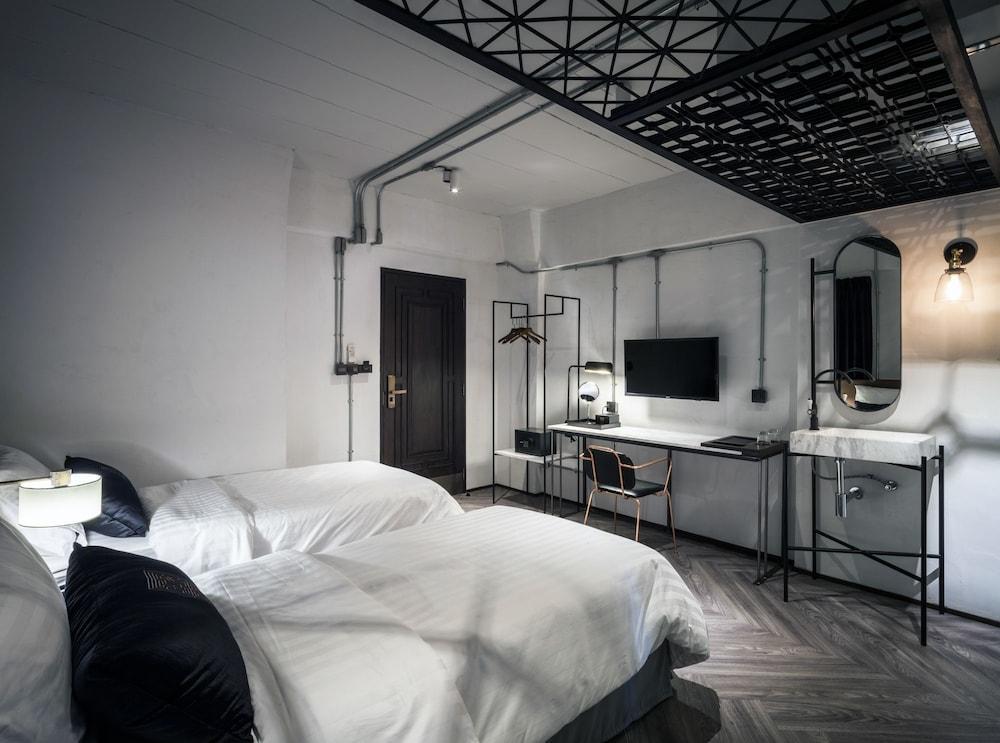 Ir-On Hotel Бангкок Экстерьер фото